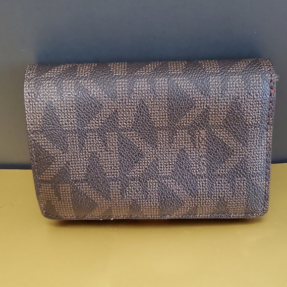 Michael Kors wallet - Picture 2 of 3